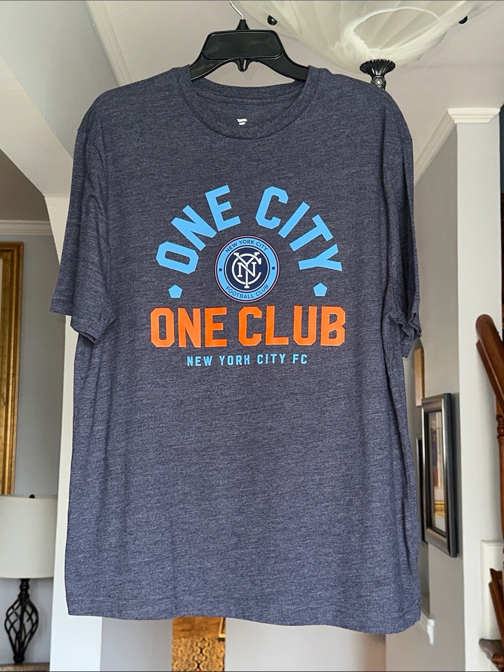 Fanatics NYC FC ‘One City One Club' Men's Navy Graphic T‑Shirt Sz L